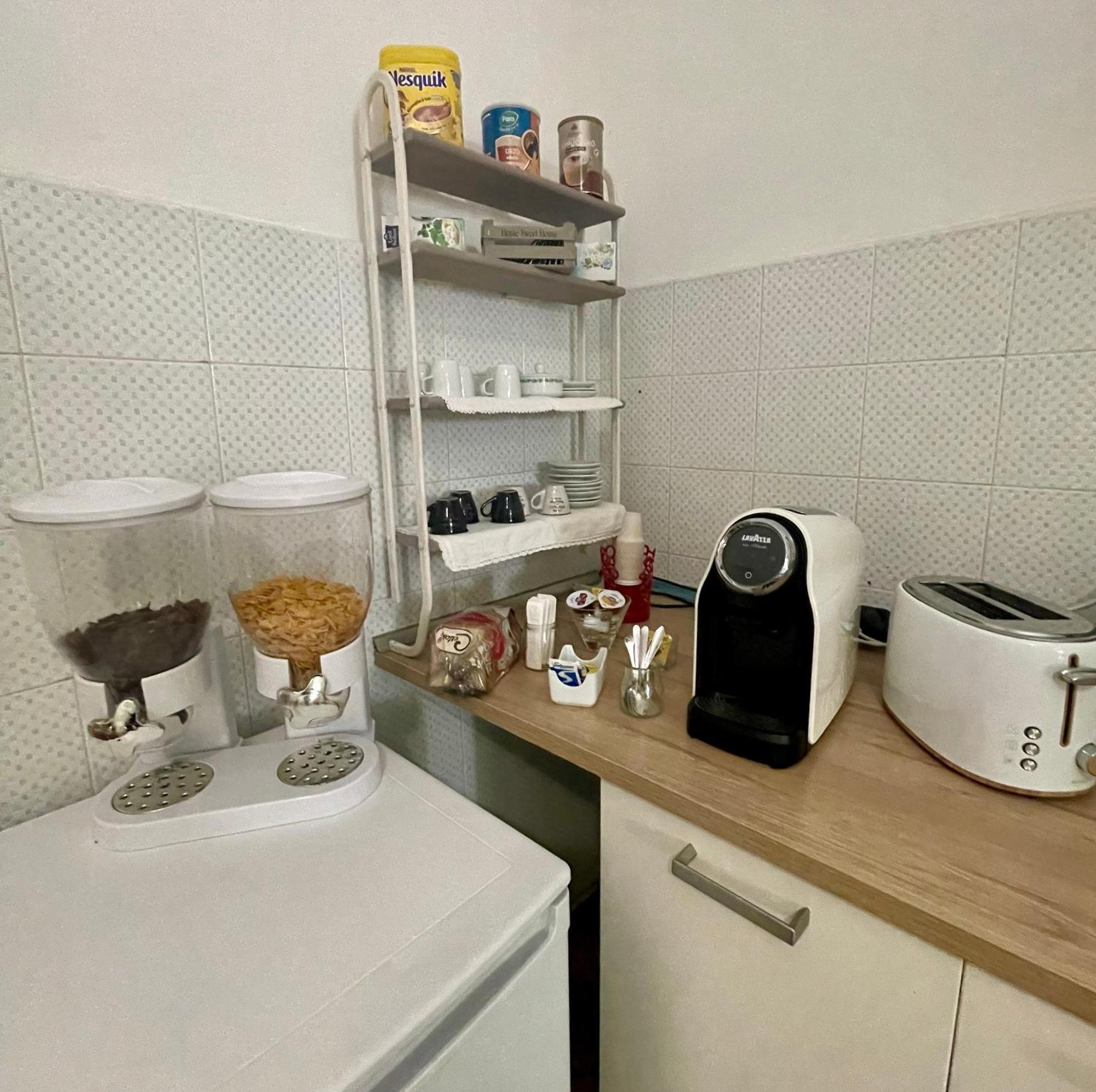 リヴォルノ La Magnolia Bed & Breakfast エクステリア 写真